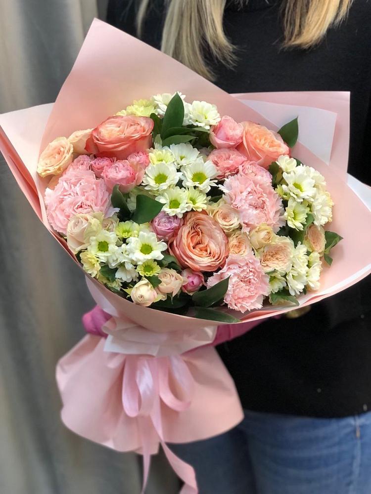 Букет цветов из: Гвоздики, Розы и Хризантемы в Новоукраинском