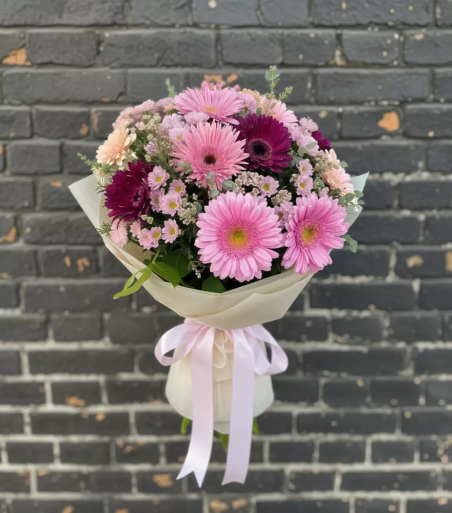 Букет цветов из: Герберы и Хризантемы в Новоукраинском