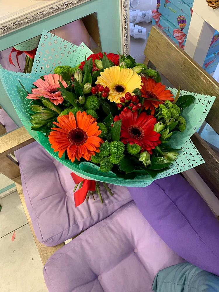 Букет цветов из: Герберы, Хризантемы и Альстромерии в Новоукраинском