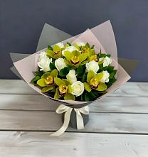 Букет цветов из:  Орхидеи и Розы в Новоукраинском