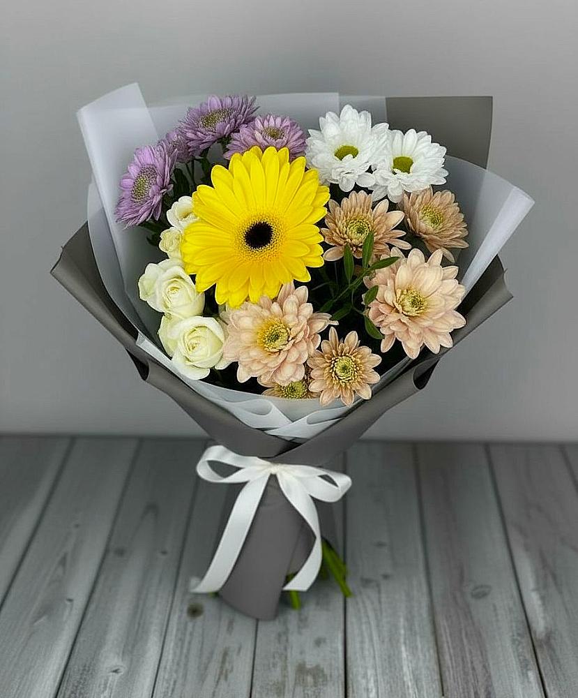 Букет цветов из: Розы, Герберы и Хризантемы в Новоукраинском