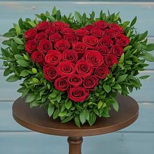 Цветочная композиция из Розы в виде сердца в Новоукраинском