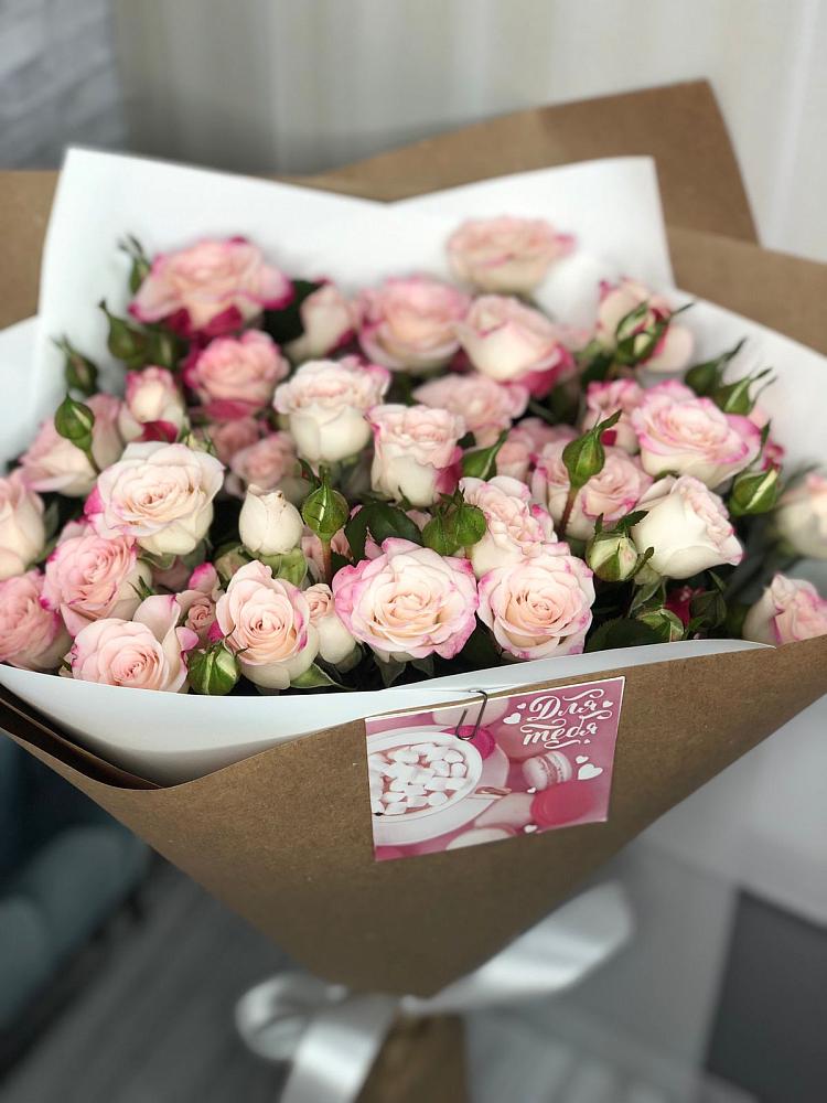 Букет цветов из: Розы в Новоукраинском