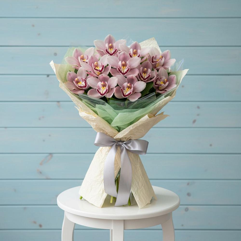 Букет цветов из: Орхидеи и Розы в Новоукраинском