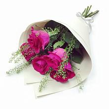 Букет цветов из:  Розы в Новоукраинском