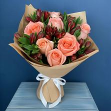 Букет цветов из:  Розы и Альстромерии в Новоукраинском