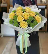 Букет цветов из:  Хризантемы и Розы в Новоукраинском