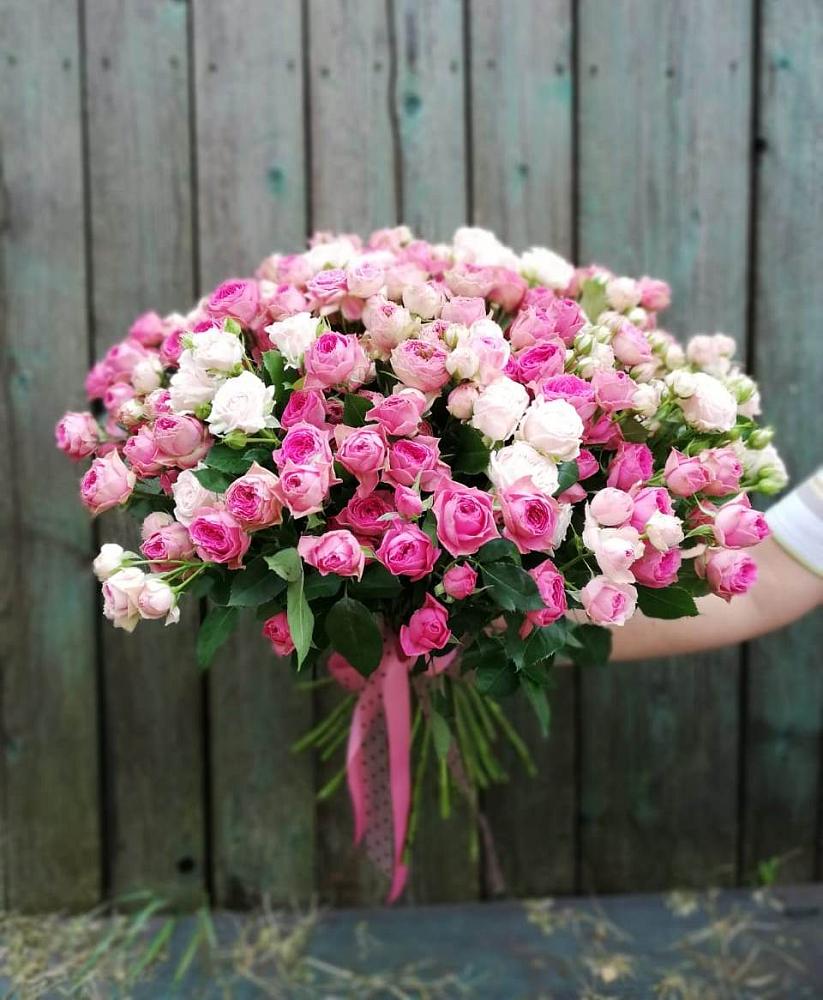 Букет Розовые кустовые розы Натали и Лав Лидия в Новоукраинском