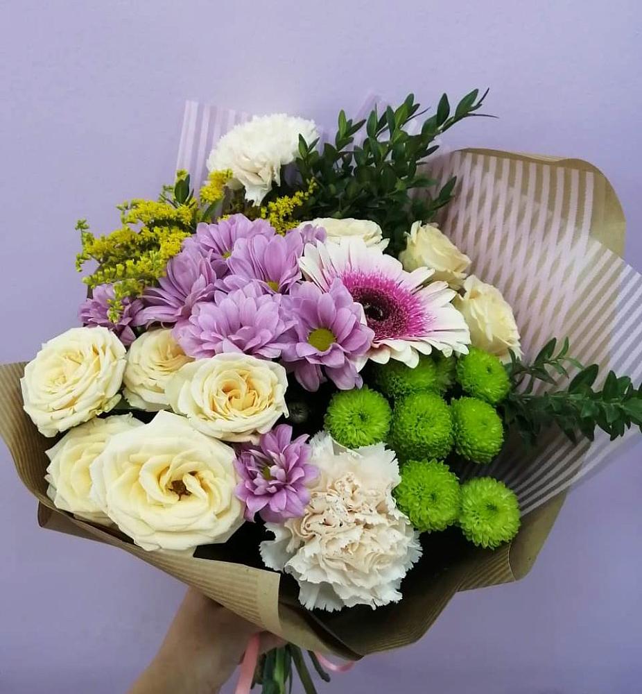 Букет цветов из: Хризантемы, Розы, Гвоздики и Герберы в Новоукраинском