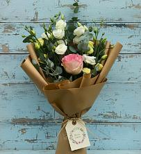 Букет цветов из:  Розы и Лизиантусы в Новоукраинском