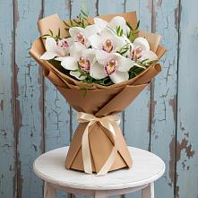 Букет цветов из:  Орхидеи и Розы в Новоукраинском
