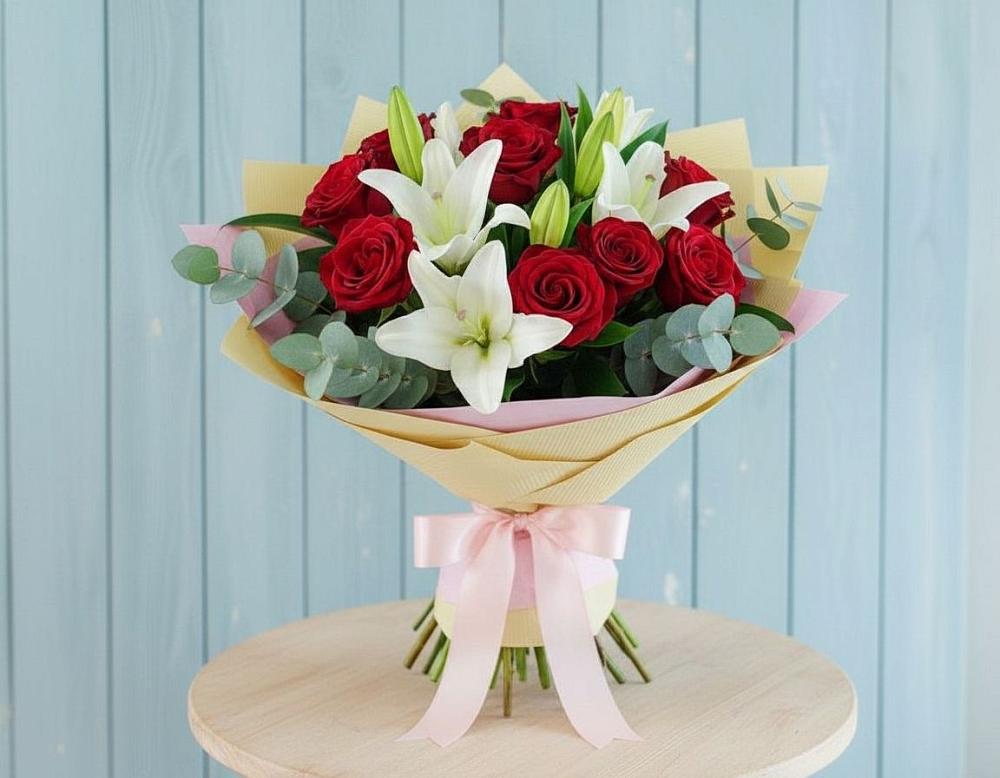 Букет цветов из: Лилии и Розы в Новоукраинском