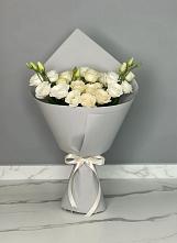 Букет цветов из:  Розы и Лизиантусы в Новоукраинском